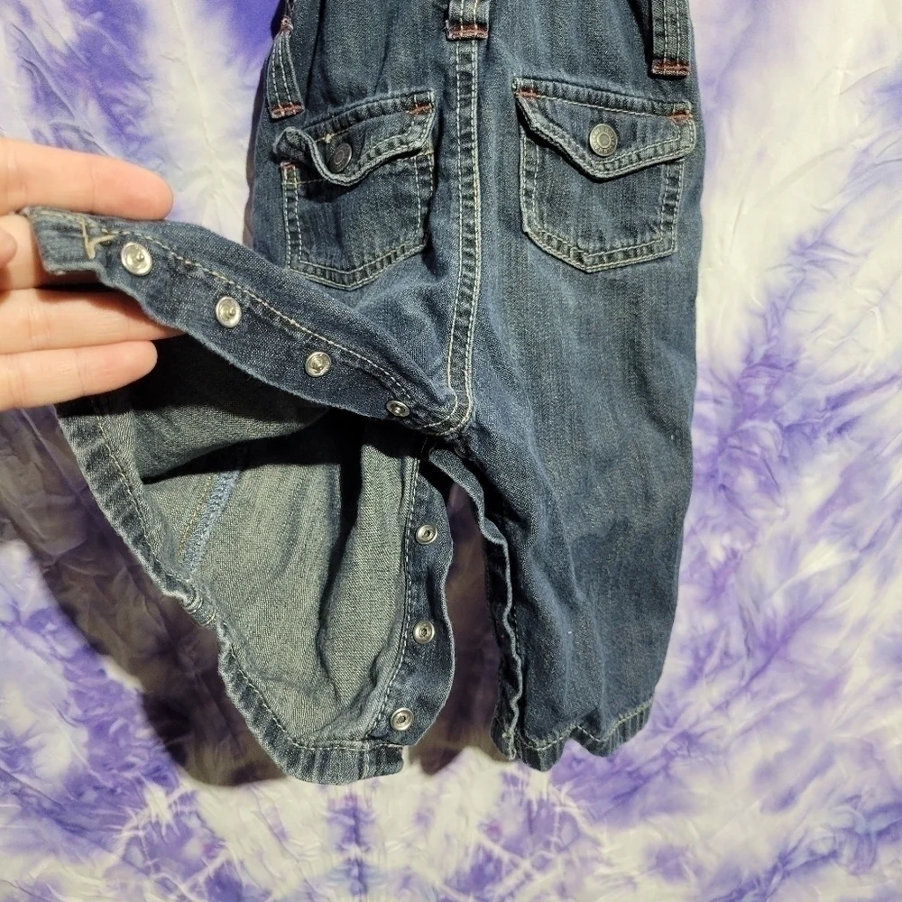 Old Navy Babys Unisex Blue Denim Overalls Size 3-6 Months